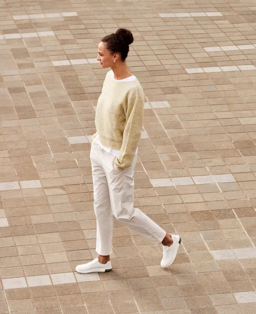 Women's KNX Leather Sneaker